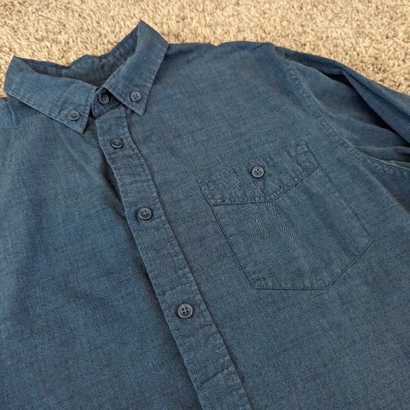 Mossimo Supply Co. Button Down - Picture 2 of 6